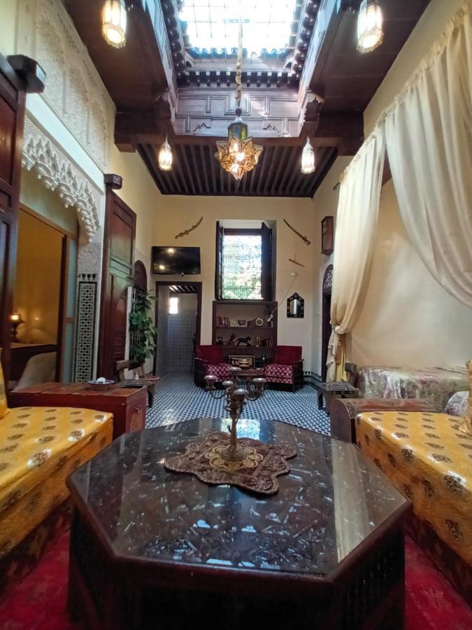 Riad Avec Terrasse Privee Et Piscine Partagee A 300M Фес Екстер'єр фото