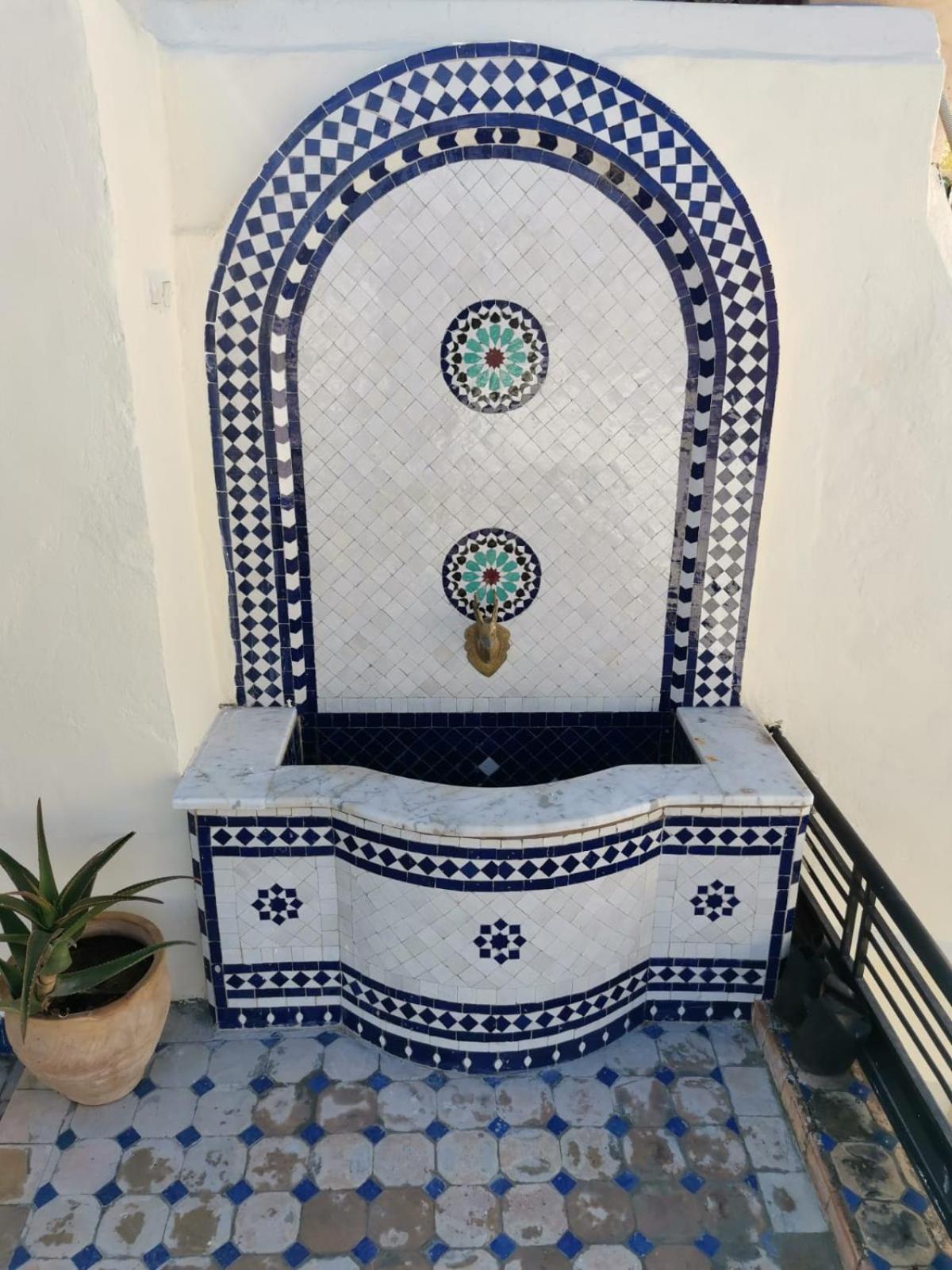 Riad Avec Terrasse Privee Et Piscine Partagee A 300M Фес Екстер'єр фото